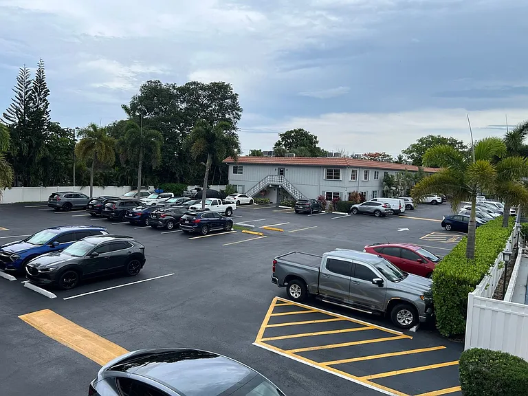 649 W Oakland Park Blvd #220A — Photo 17