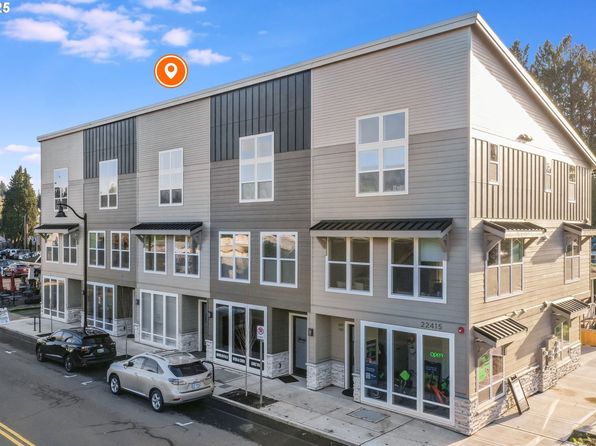 22415 SW Pine St, Sherwood, OR 97140