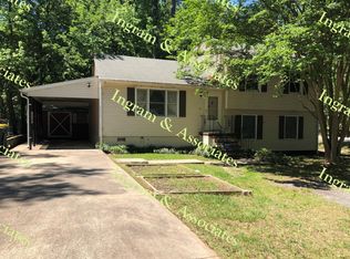 1514 Old Iron Rd, Hopewell, VA 23860