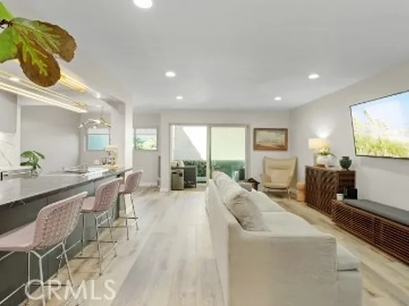 4610 Park Granada Unit 2, Calabasas, CA 91302