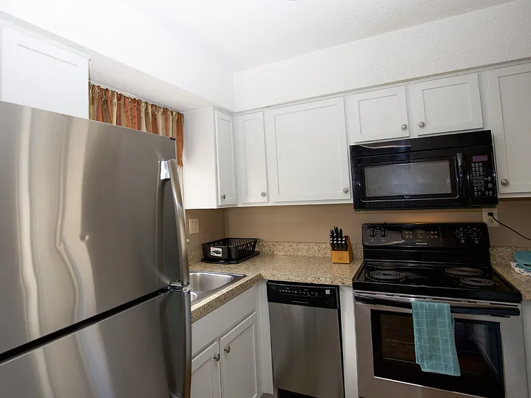 800 Saint Andrews Dr #172 — Photo 10