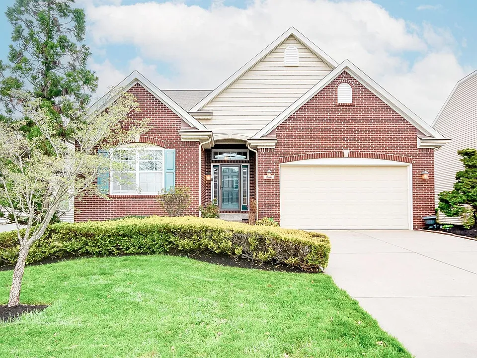 216 Rockcrest Way