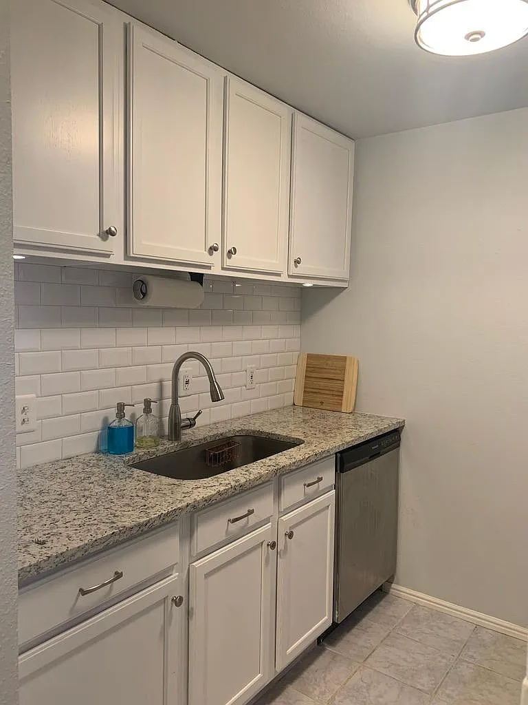 1200 Golden Cir — Photo 3