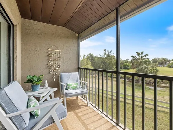 925 CAPRI ISLES BOULEVARD #4, VENICE, FL 34292