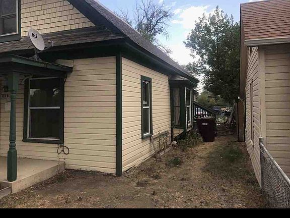 2nd image of 410 11th Ave