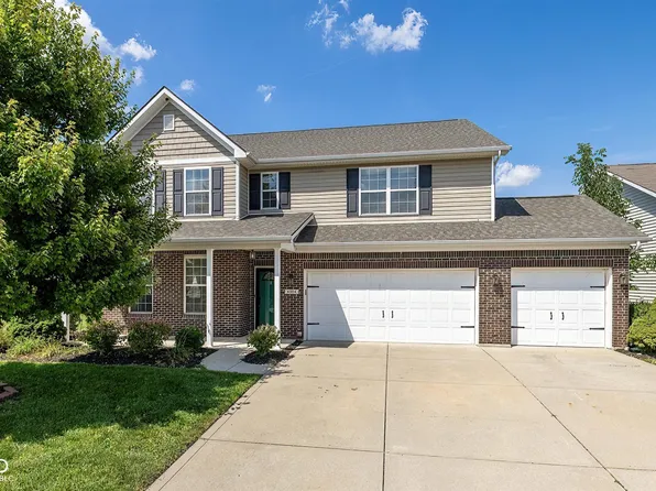 4304 Amesbury Pl, Westfield, IN 46062