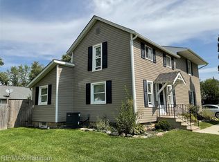 505 E Frank St, Fowlerville, MI 48836