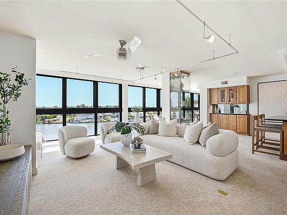 4th image of 2400 Gulf Shore BLVD N #502
