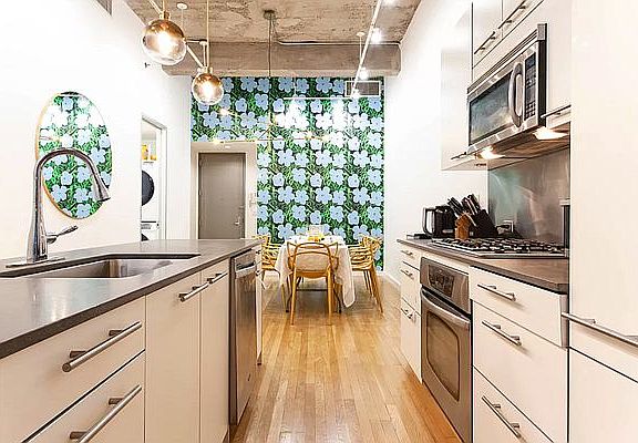 5th image of 419 W 55th St #401
