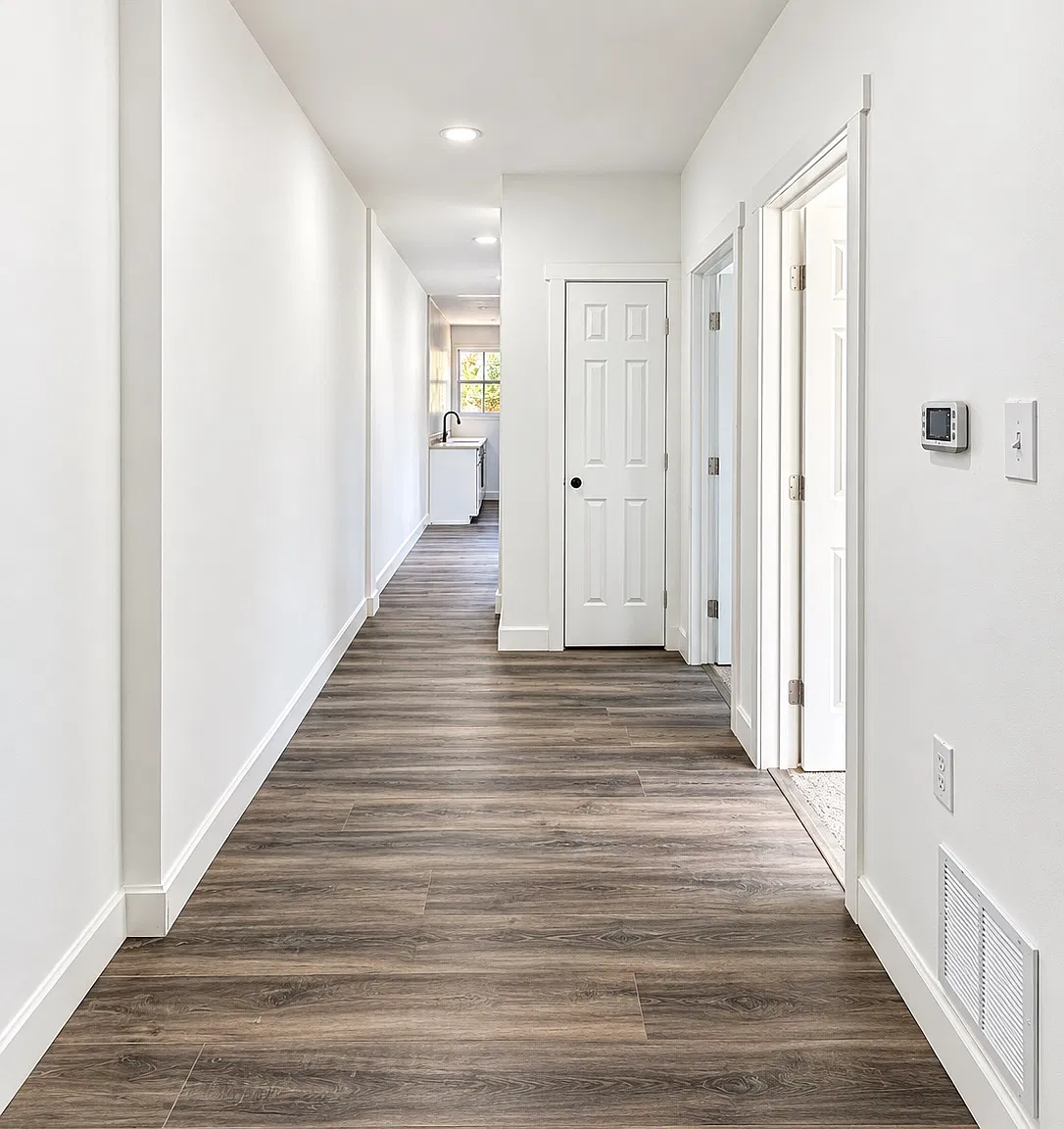 2 bed, $1,200 — Photo 4