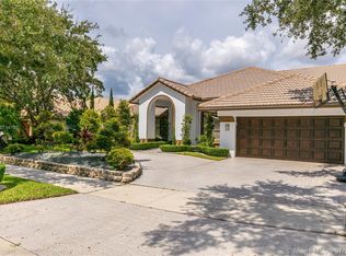 1057 Poplar Cir, Fort Lauderdale, FL 33326