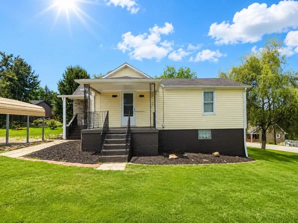 135 W Virginia Ave, Vandergrift, PA 15690
