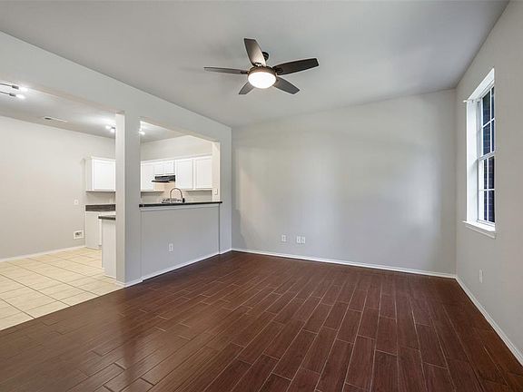 4th image of 4152 Kyndra Cir