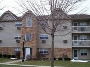 1443 Spring Brook Ct UNIT 3B, Round Lake Beach, IL 60073
