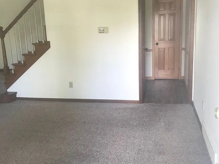 1040 Hunt Ave — Photo 3