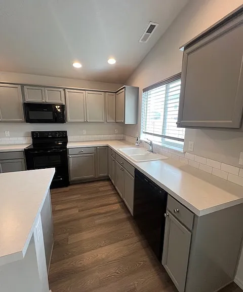7565 E Bratton Dr — Photo 5