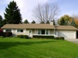 11299 Upton Rd, Grand Ledge, MI 48837
