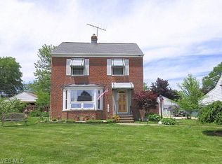 11801 Fordham Rd, Garfield Heights, OH 44125