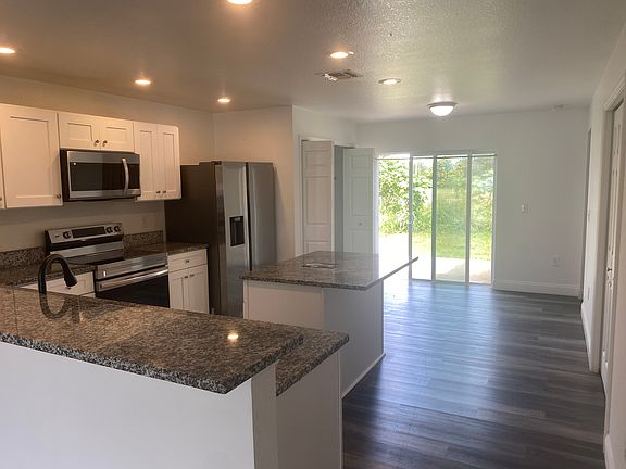 2nd image of 530 S 7th Ave