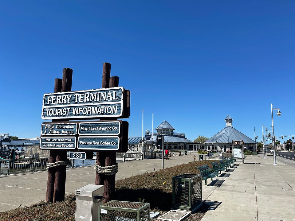 Charming condo style complex in the Historic District with views of the