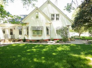 31 Lynn St, Weldon, IL 61882