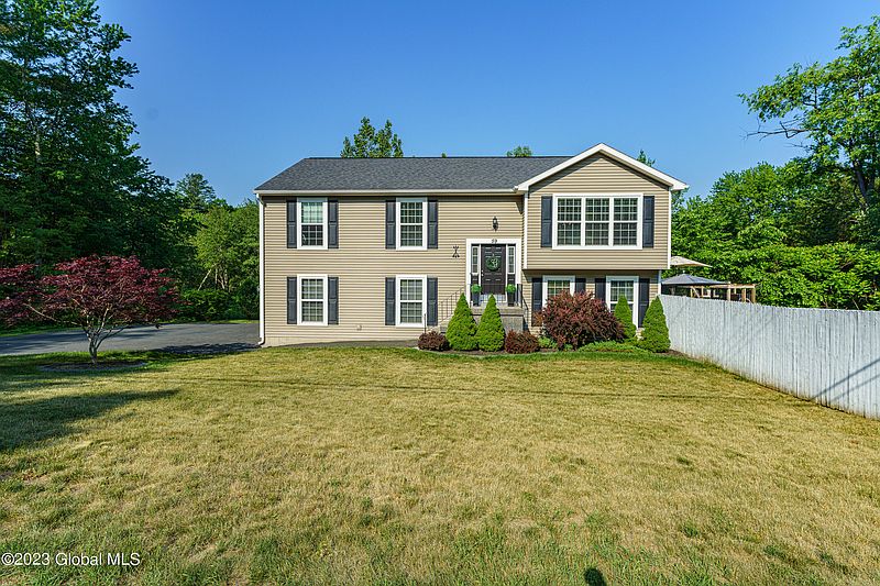 4th image of 59 Tollgate Road