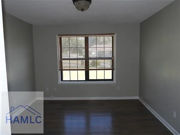 3 bed, 2.0 bath, 1496 sqft, $1,695 — Photo 4