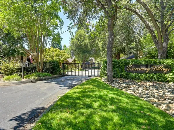 1815 Discovery Village Ln, Gold River, CA 95670