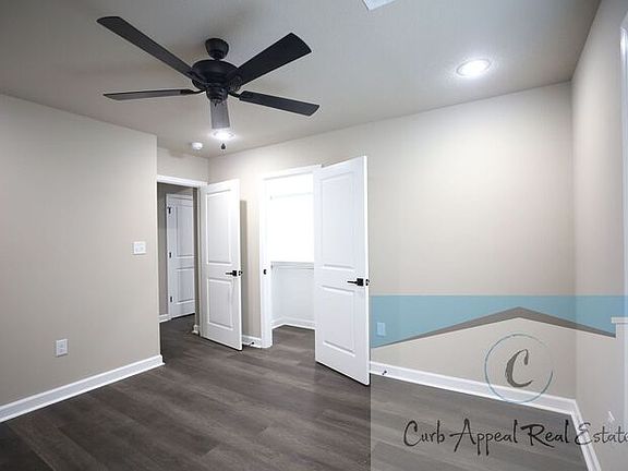 4th image of 910 E Word Ave #1