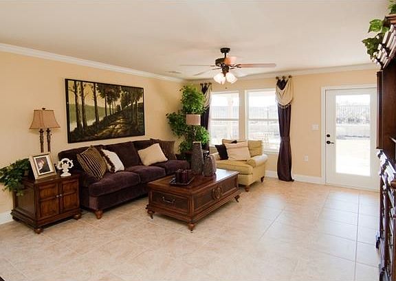 Photo of Model Home with Same Floor Plan, Not of Actual Home Lis