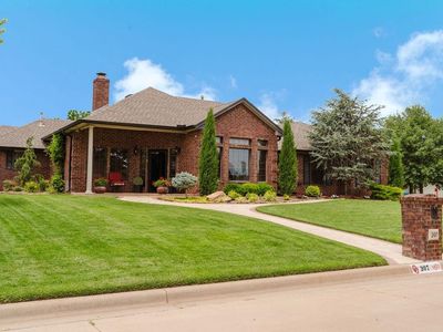 207 Foxridge, Elk City, OK, 73644