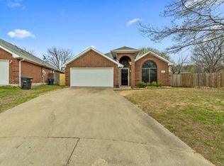 4864 Ashton Ave, Fort Worth, TX 76137