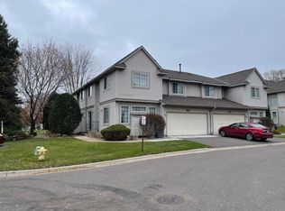 1092 Lovell Ave W, Saint Paul, MN 55113