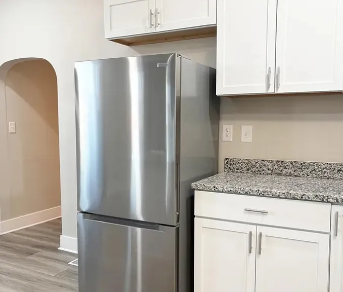 1812 Wilson Ave — Photo 3