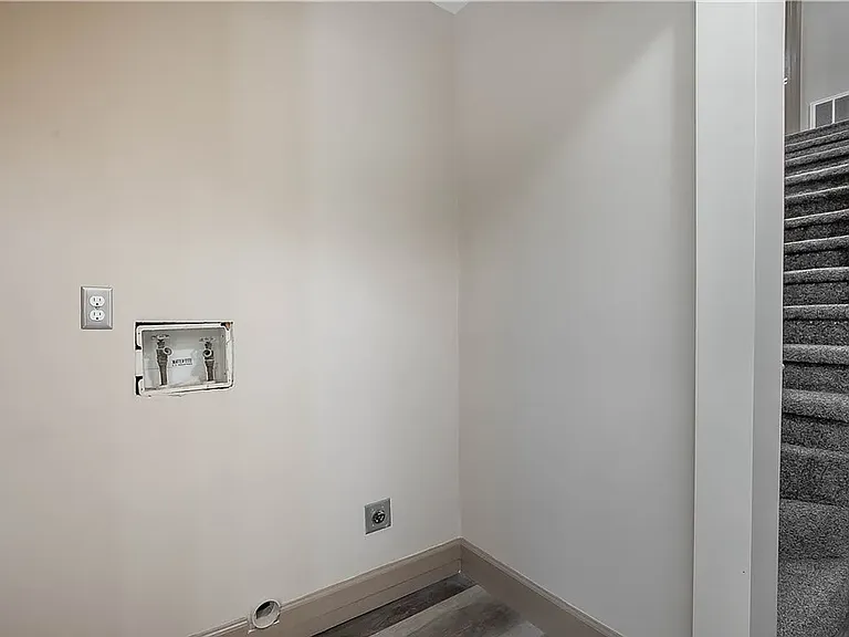 5211 Briarcliff Dr — Photo 10