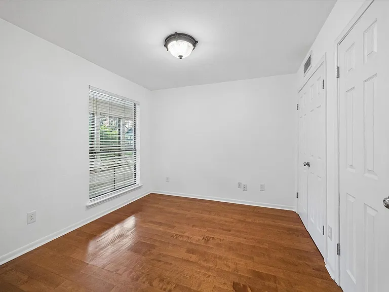 1601 S Shepherd Dr #172 — Photo 11