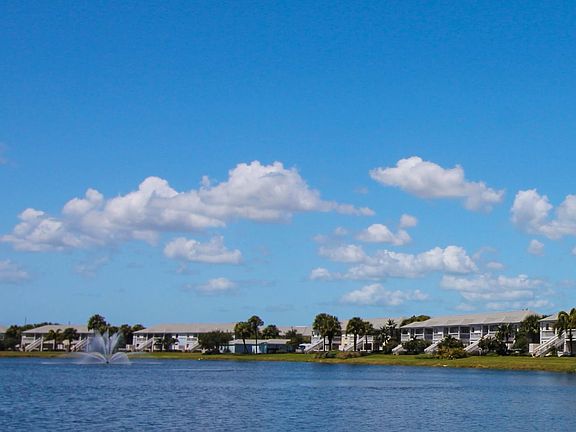 2nd image of 223 Pompano Dr SE APT D