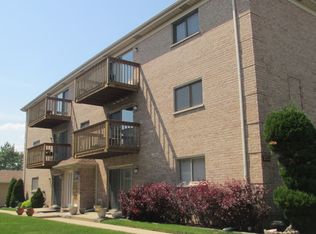 2530 N 72nd Ct APT 1W, Elmwood Park, IL