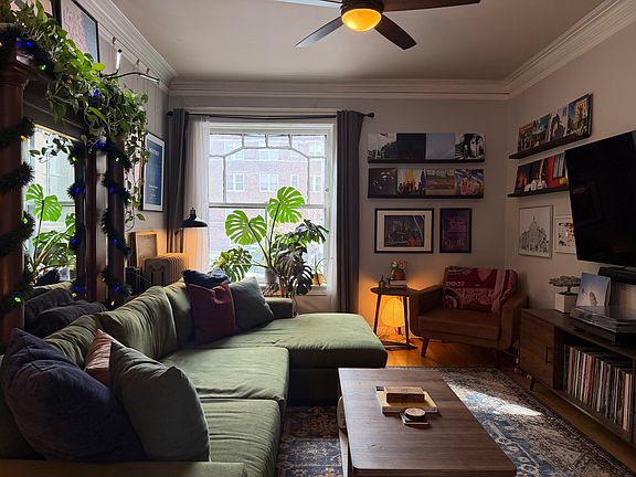 4th image of 1206 W Waveland Ave #1W