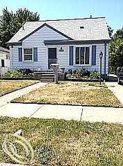 1st image of 27541 Garfield St