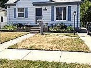 27541 Garfield St, Roseville, MI