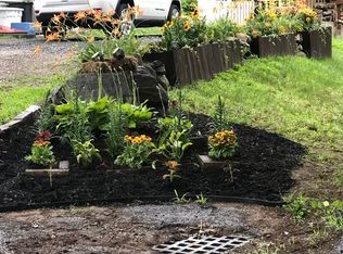 8 Trinity Ave, Sterling, MA 01564