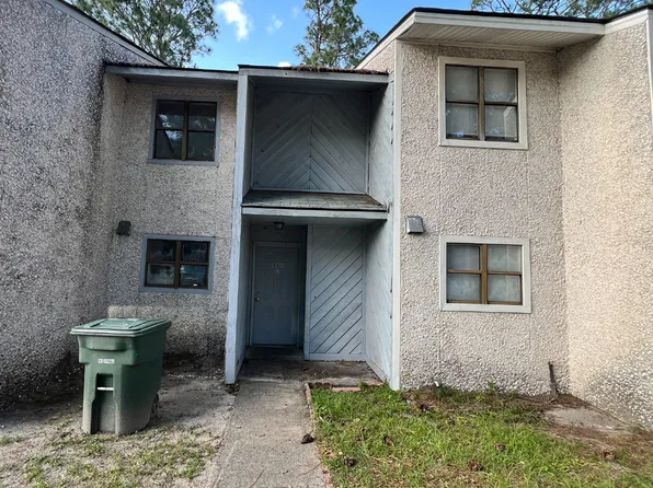 140 Freedom Ct APT G, Hinesville, GA 31313