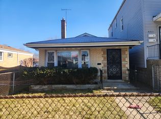 9209 S Clyde Ave, Chicago, IL 60617