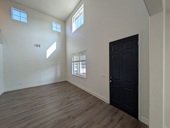 3rd image of 7281 Citrus Valley Ave