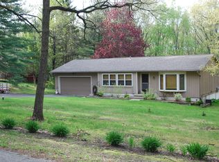 13288 Noah Rd, Gregory, MI 48137