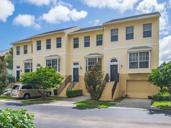 1695 42nd Sq APT 103, Vero Beach, FL 32960