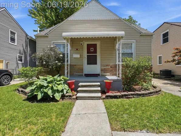 808 N Edison Ave, Royal Oak, MI 48067