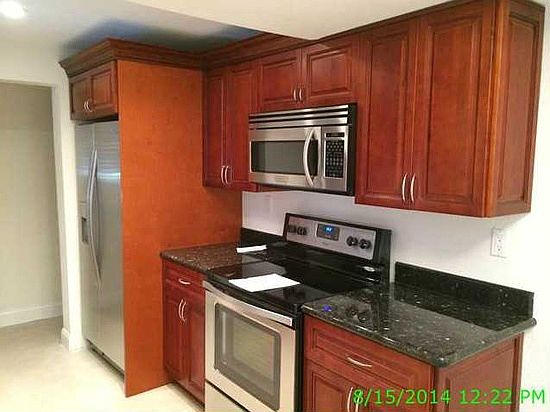 1st image of 690 Sw 114th Ave #104
