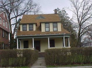 142 N Beacon St, Hartford, CT 06105